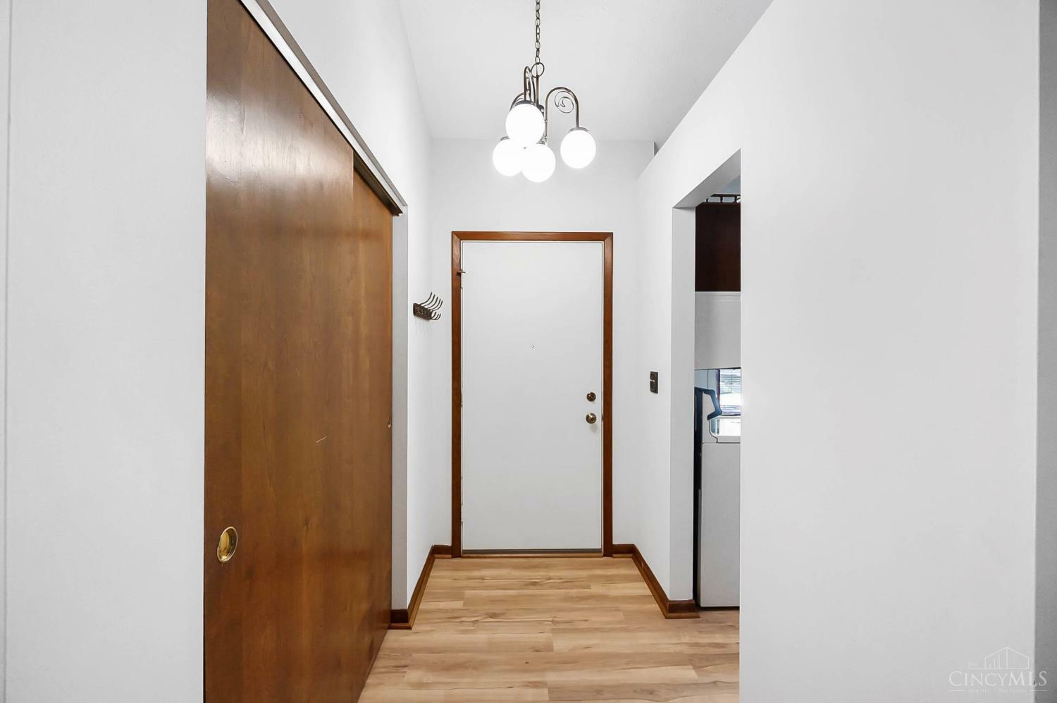 Property Photo: 3235 Pebblebrook Lane OH 45251