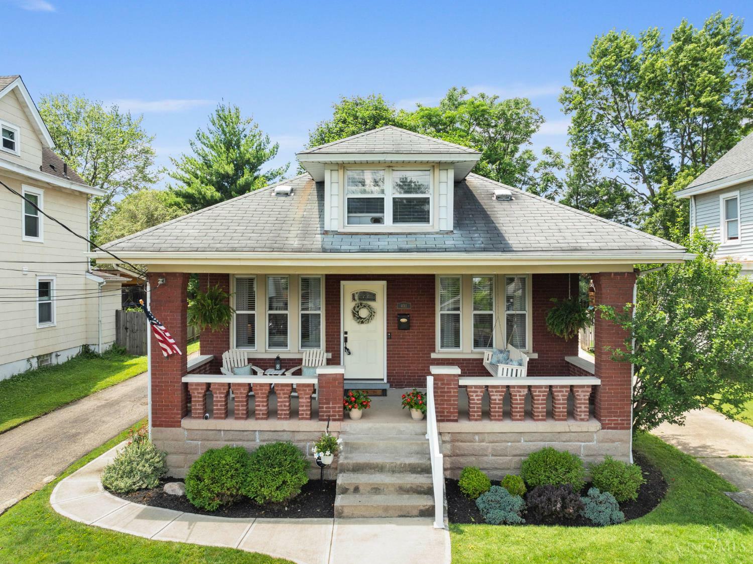 Property Photo: 4011 S Jefferson Avenue OH 45212