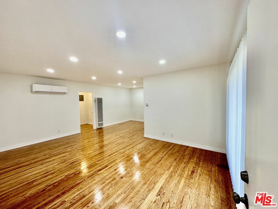Property Photo: 1108 S Sherbourne Dr CA 90035