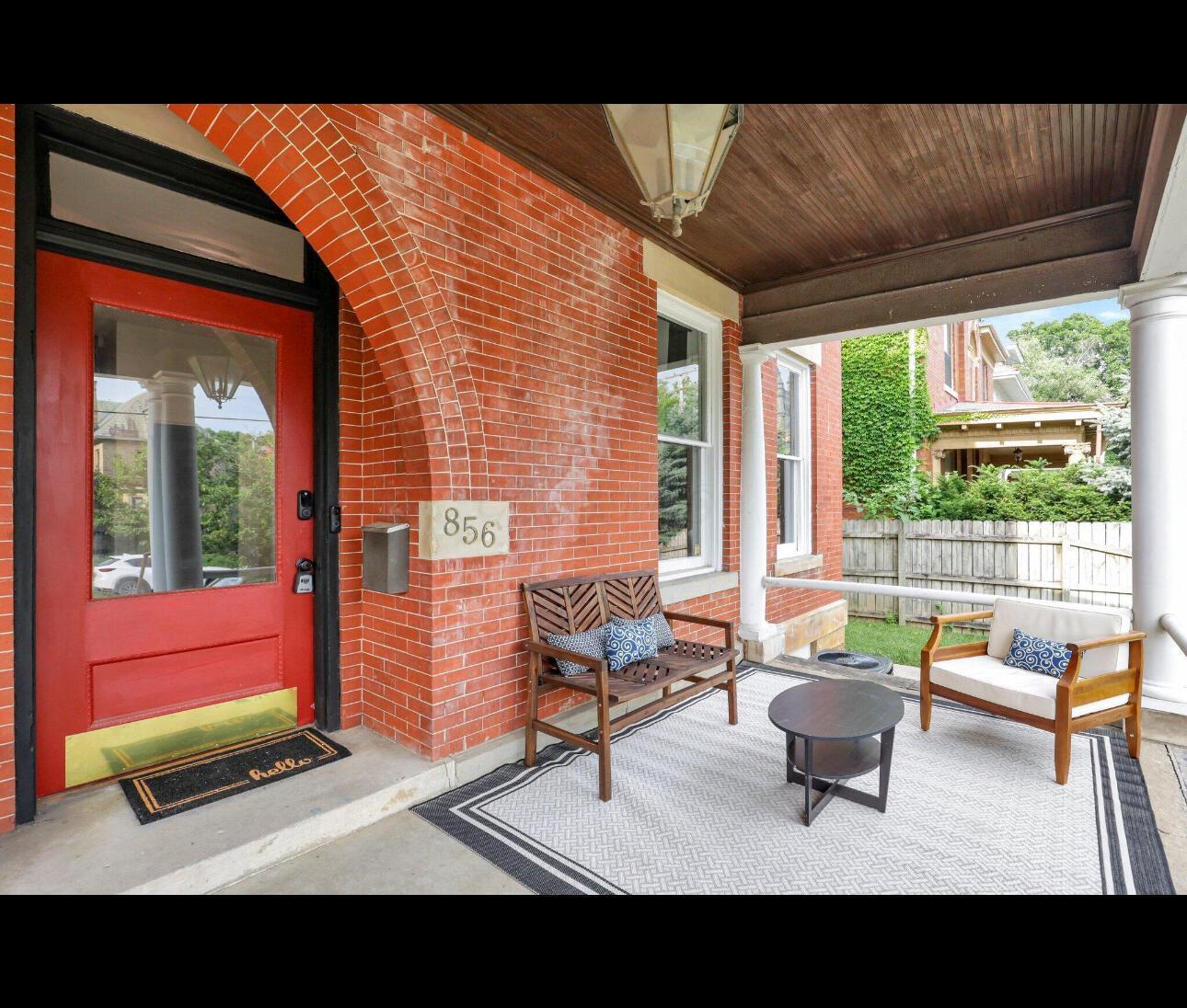Property Photo: 856 Bryden Road OH 43205