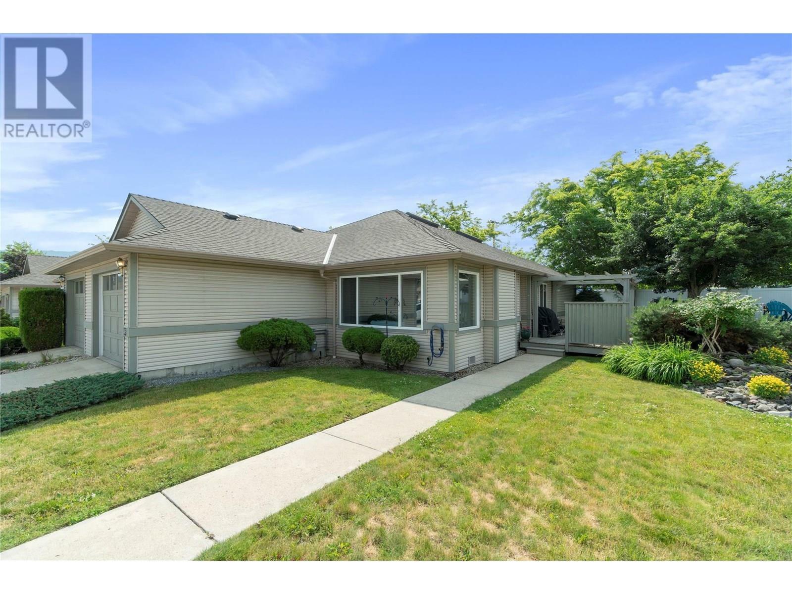 Photo de la propriété: 111 Harbourfront Drive Northwest 45 BC V1E 1A3