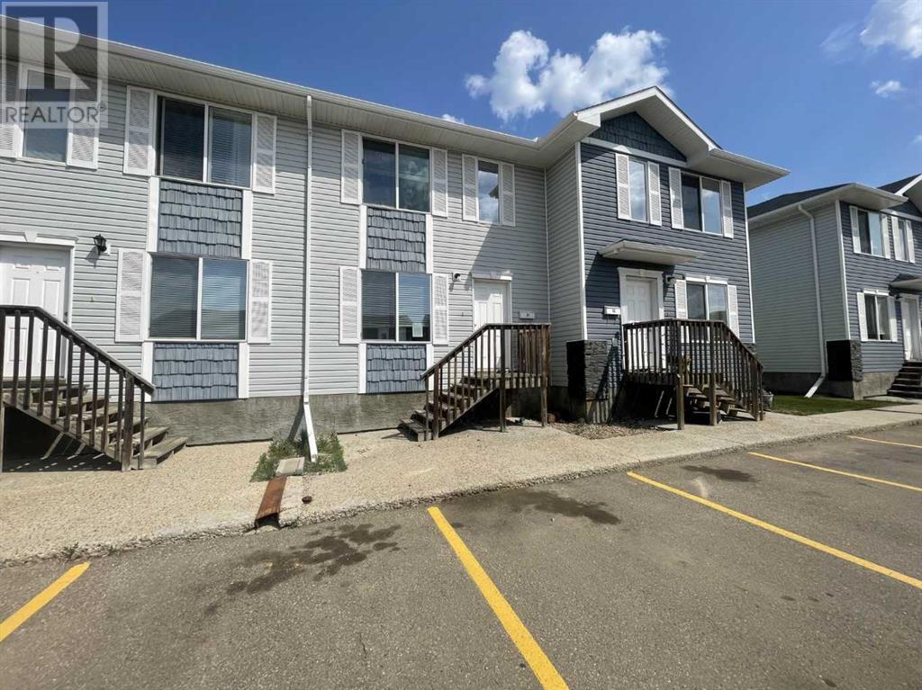 Property Photo: 4729 18 Street SK S9V 1P3