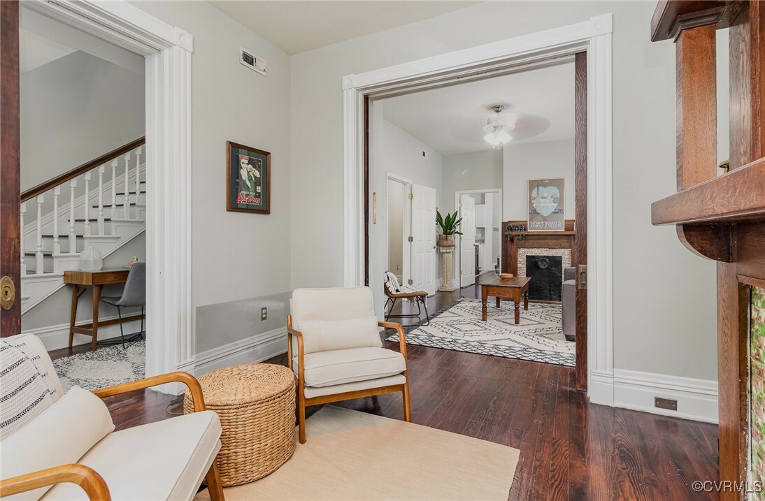 Property Photo: 1015 Oakwood Avenue VA 23223