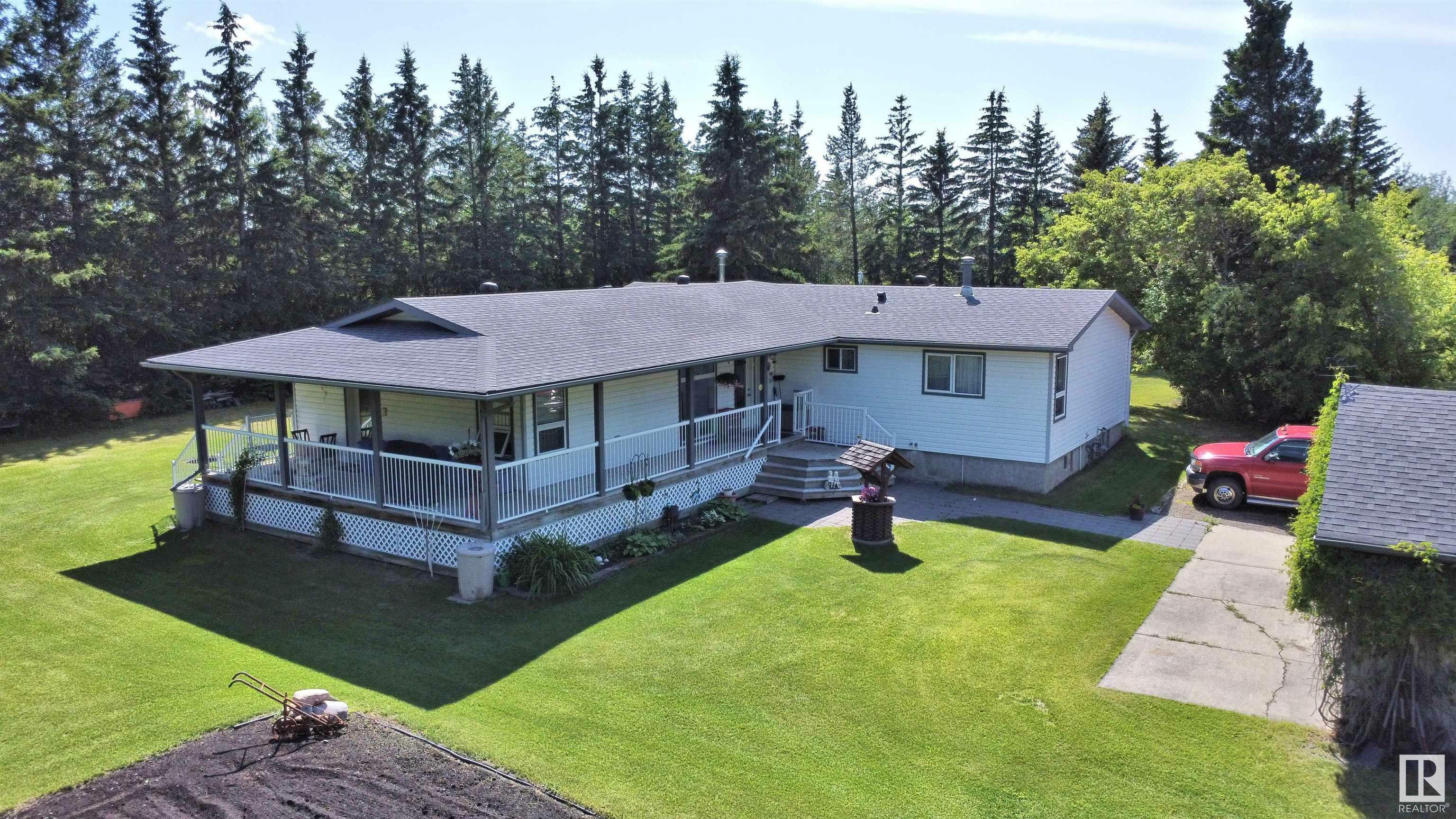 Property Photo: 57015 Rge Rd 271 AB T8R 1W9