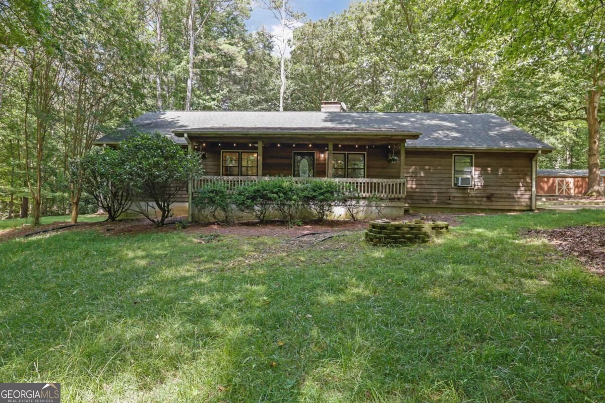 Property Photo:  6896 Heardsville Road  GA 30028 