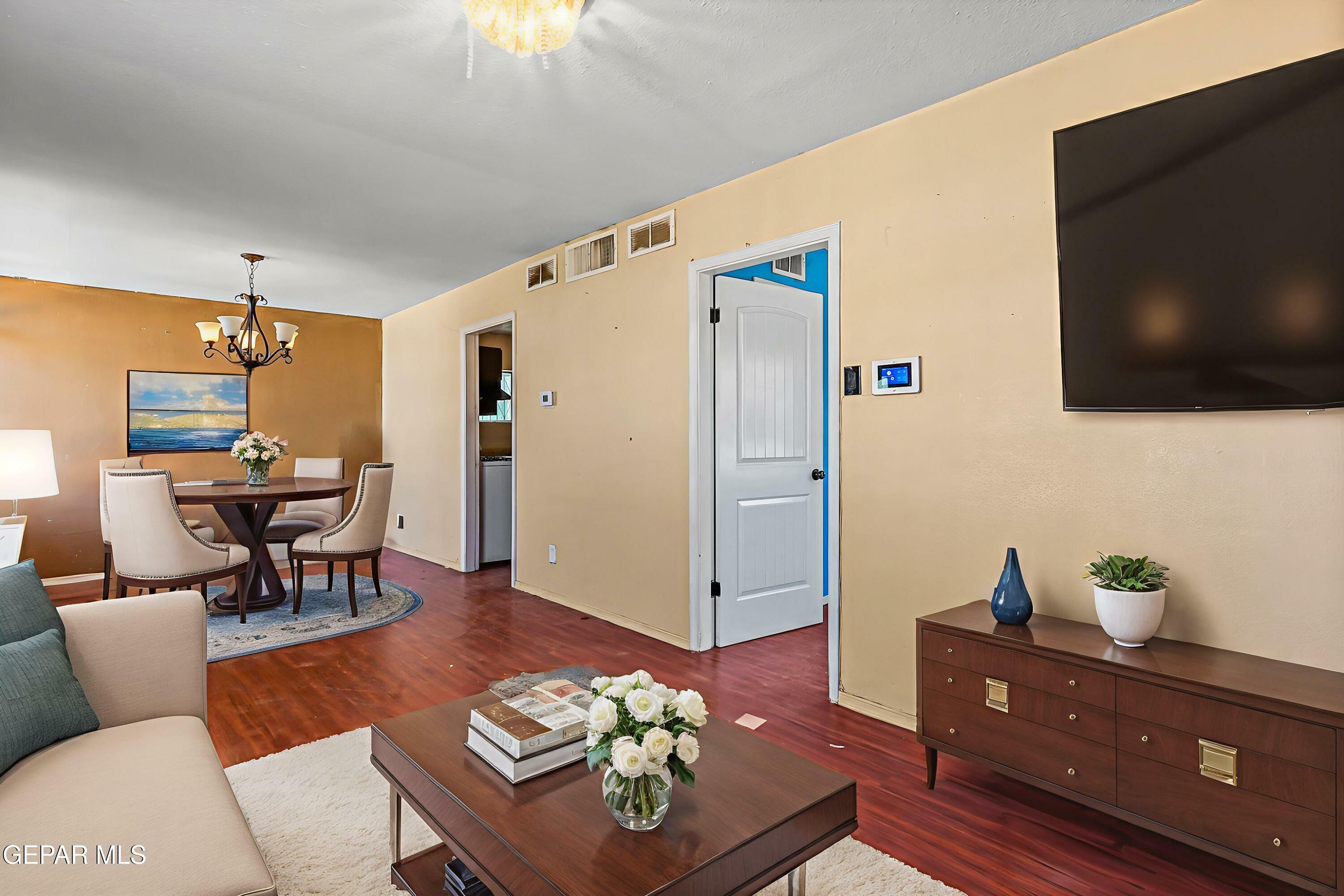 Property Photo: 541 Val Verde Street TX 79905