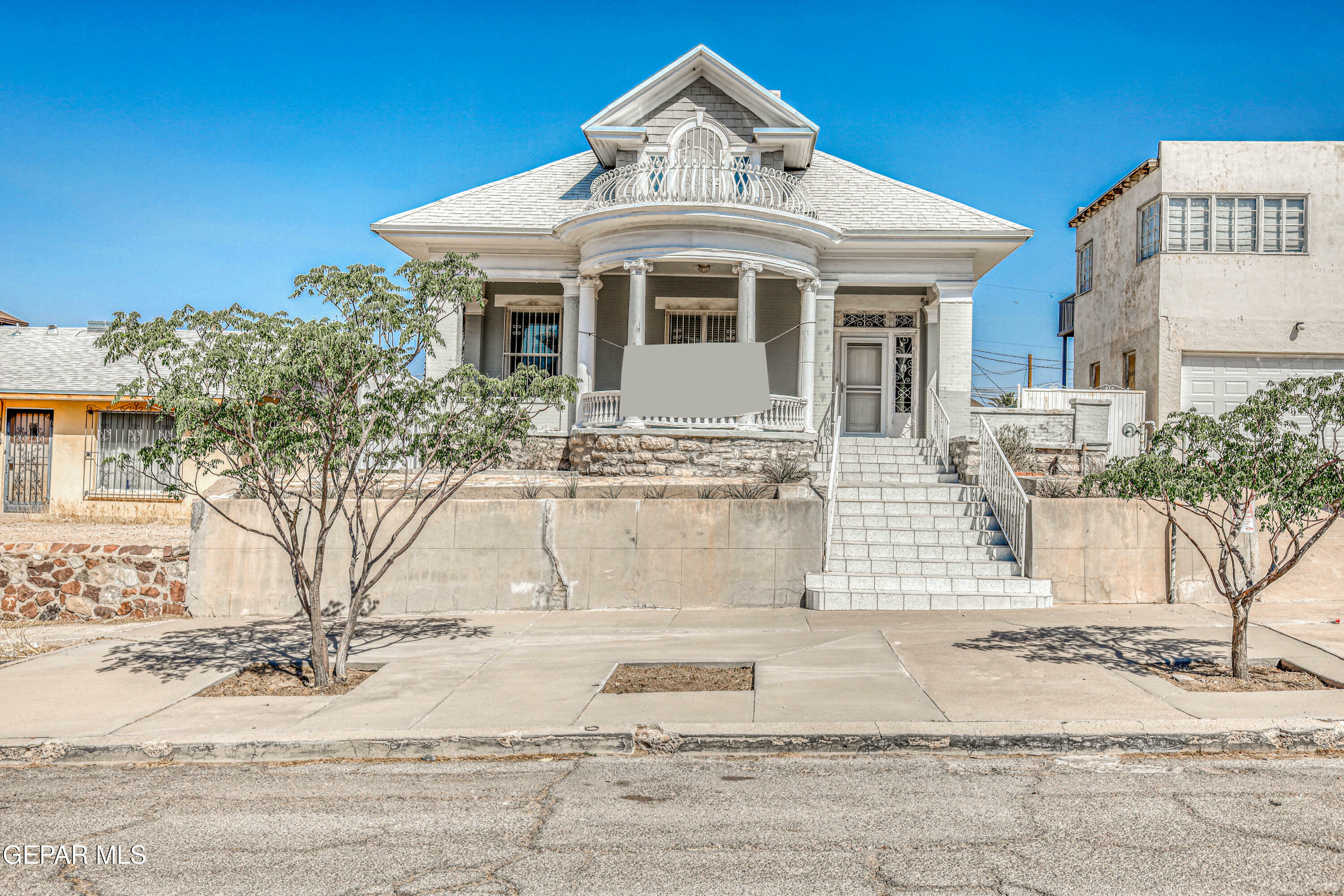 Property Photo: 521 Randolph Drive TX 79902