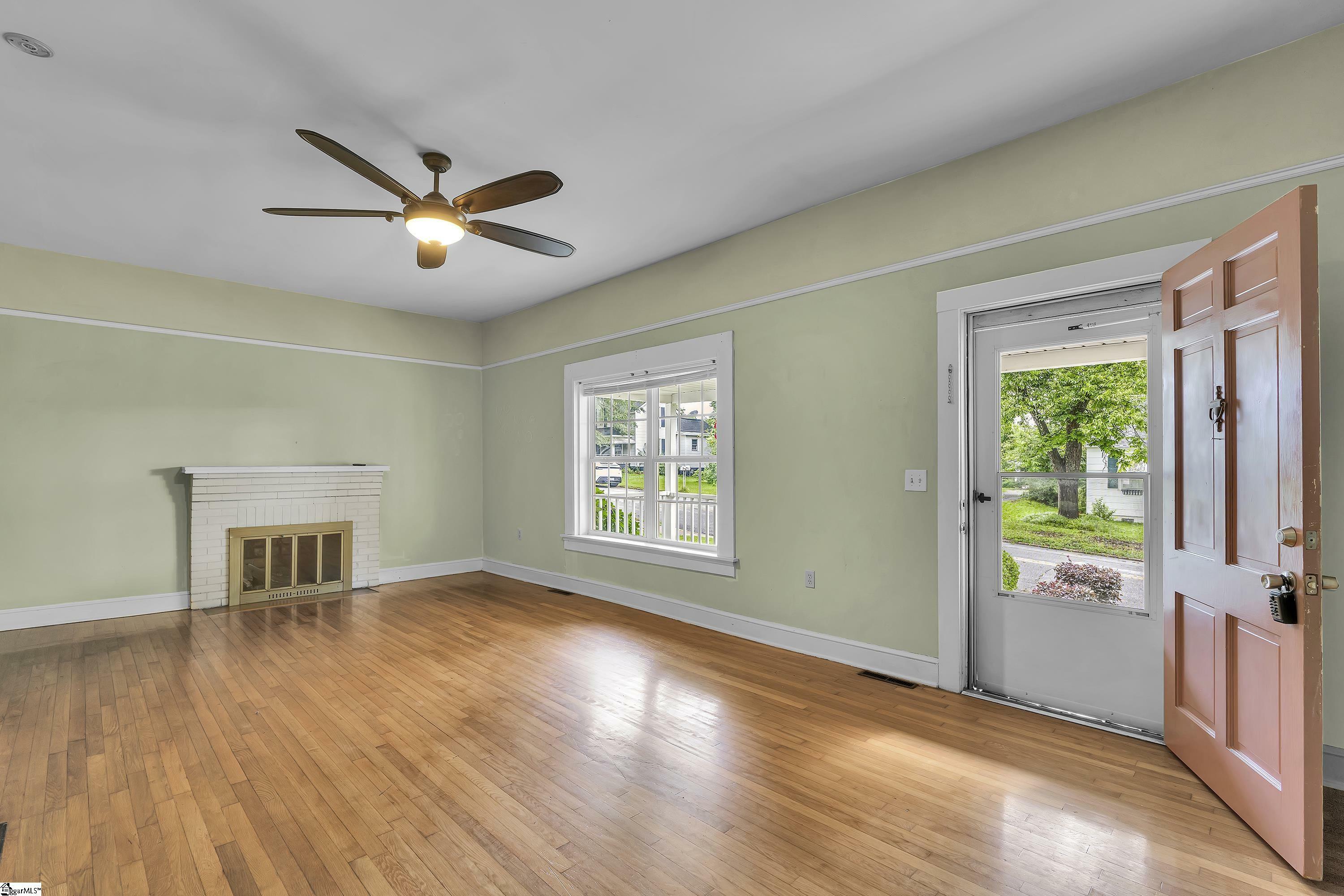 Property Photo: 17 Bishop Street SC 29349