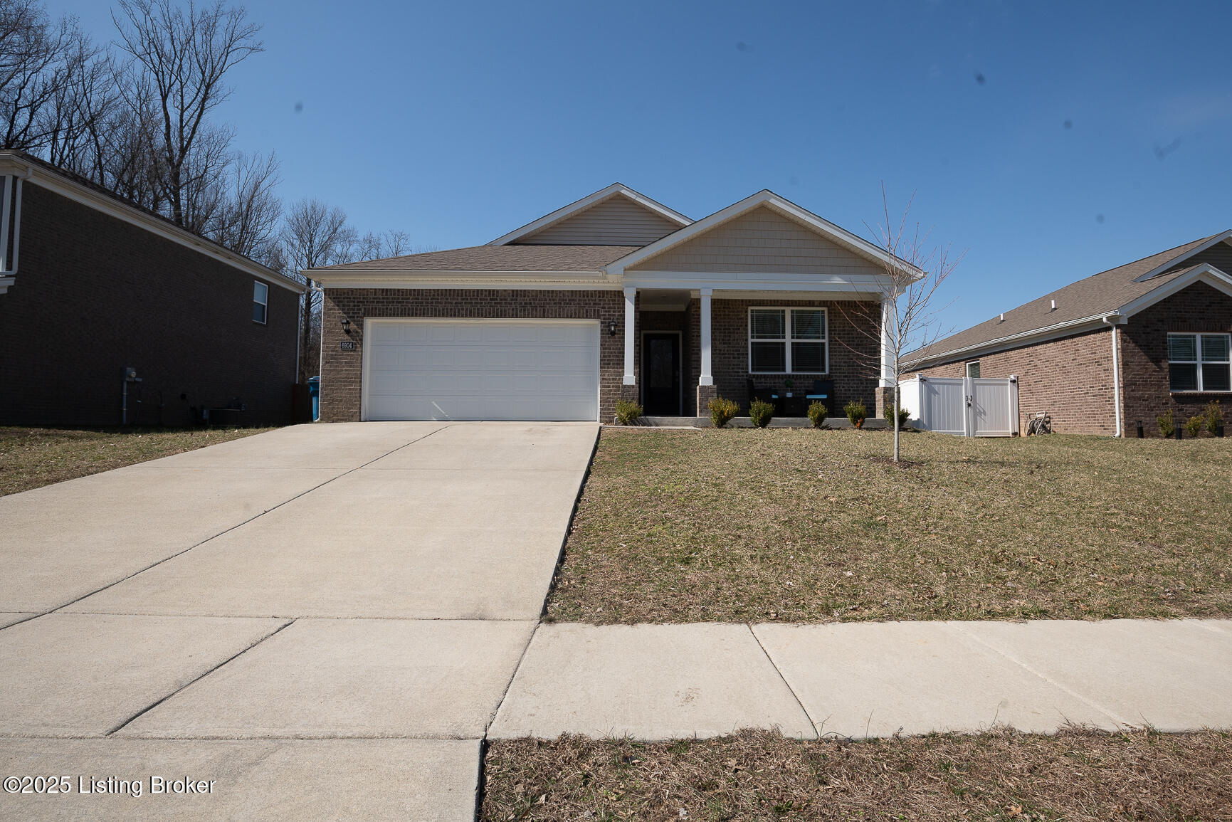 Property Photo: 6904 Train Station Way KY 40272