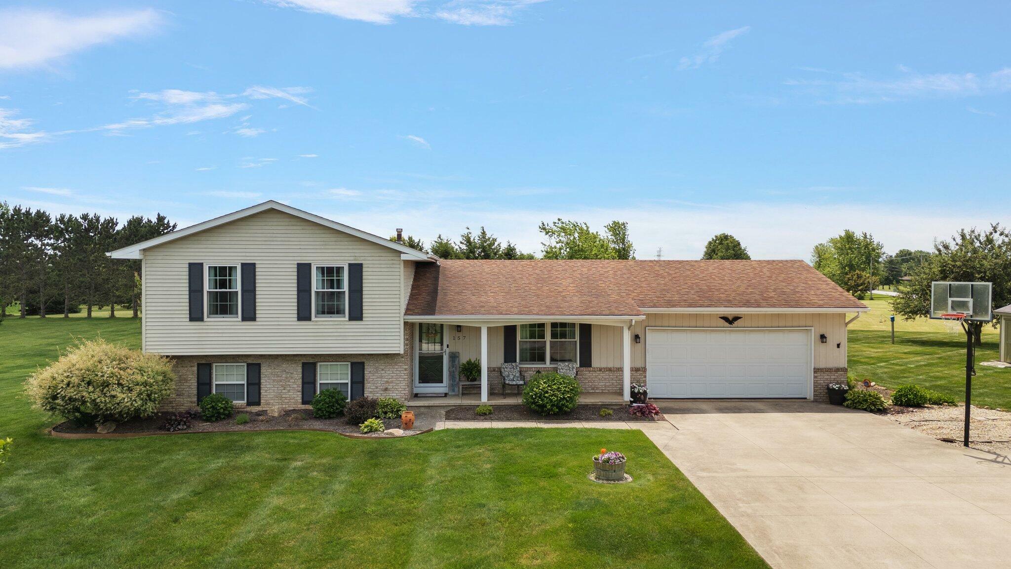 Property Photo: 157 S 200 IN 46385