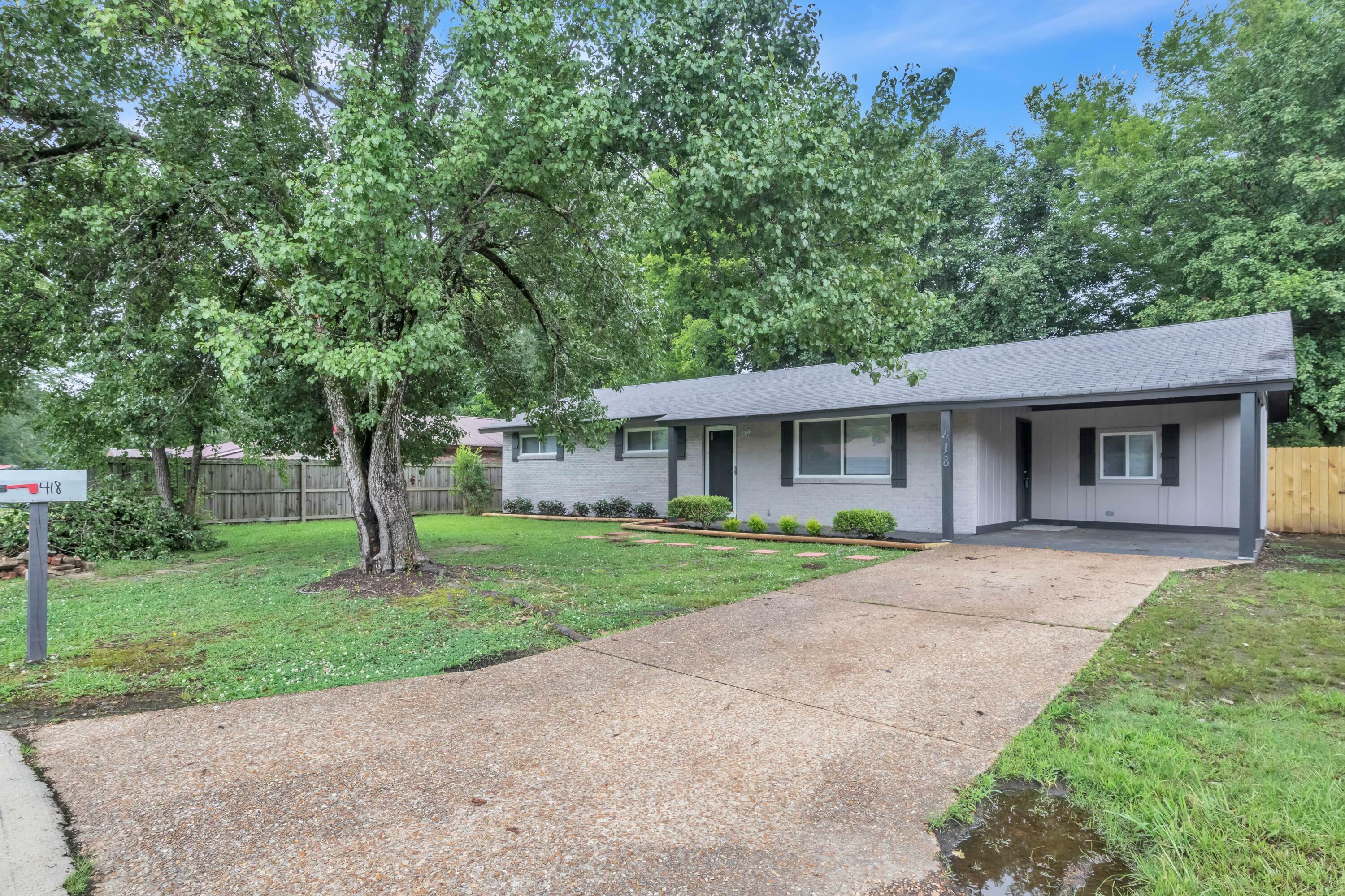 418 Springdale Dr  Columbus MS 39702 photo