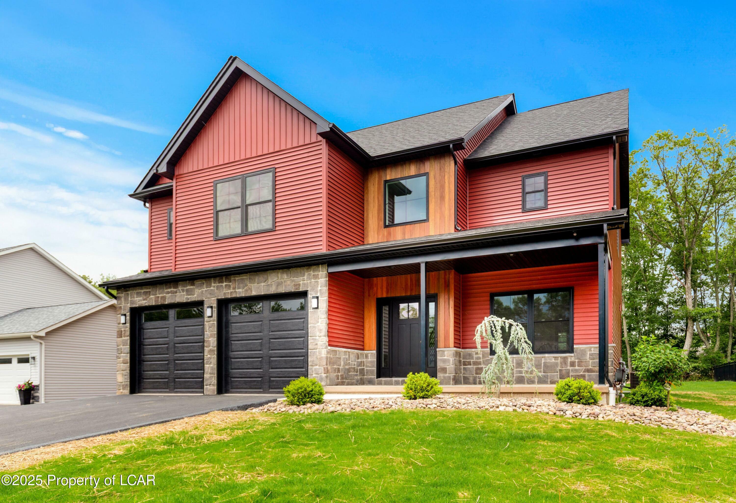 Property Photo: 116 Jennifer'S Way PA 18707