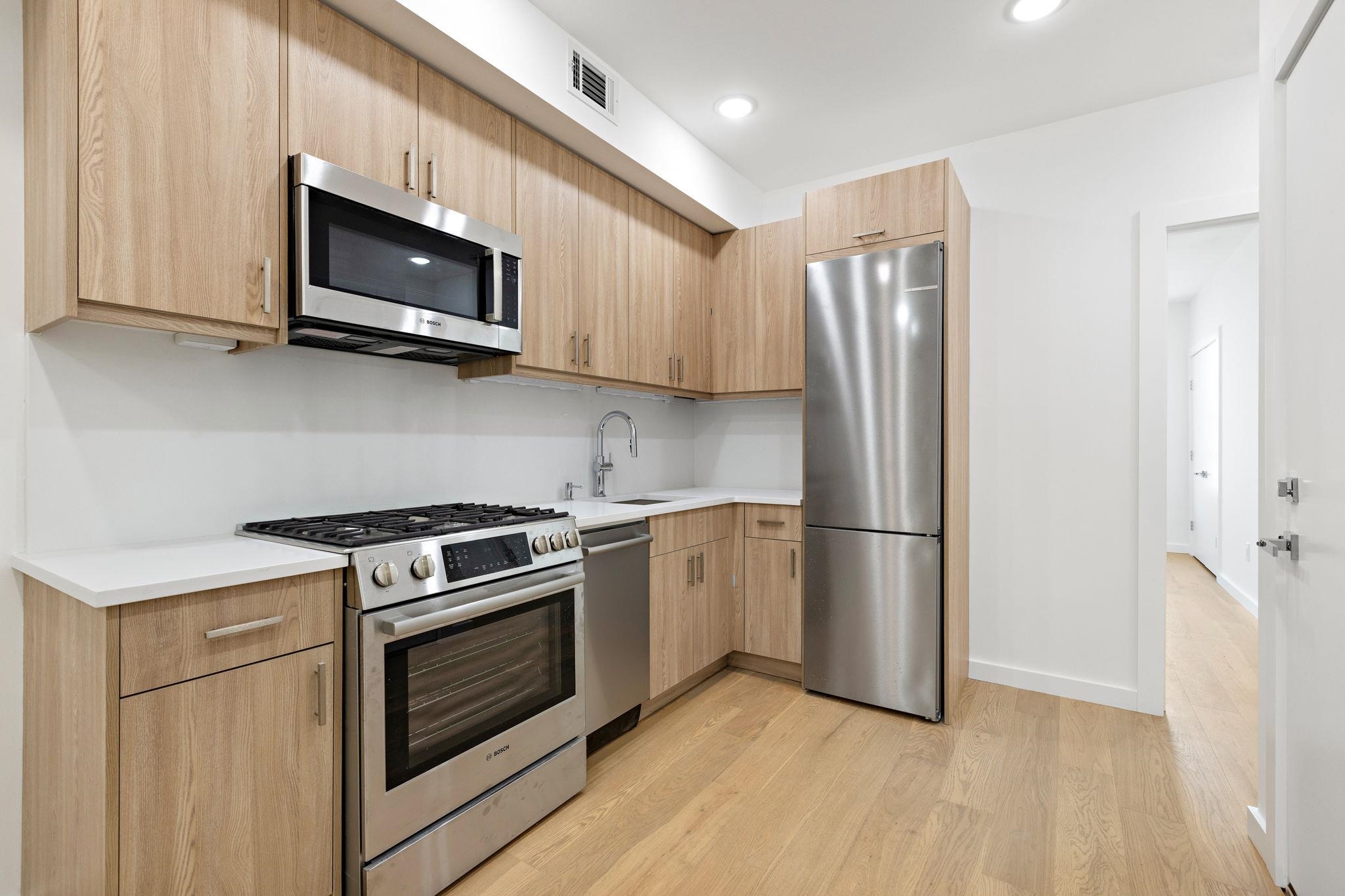 364 8th St 2L  Jc, Downtown NJ 07302 photo