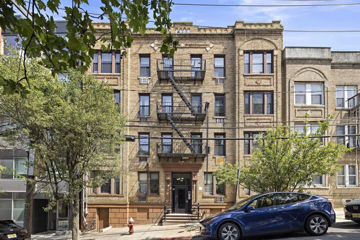 108 Waldo Ave 4B  Jc, Journal Square NJ 07306 photo