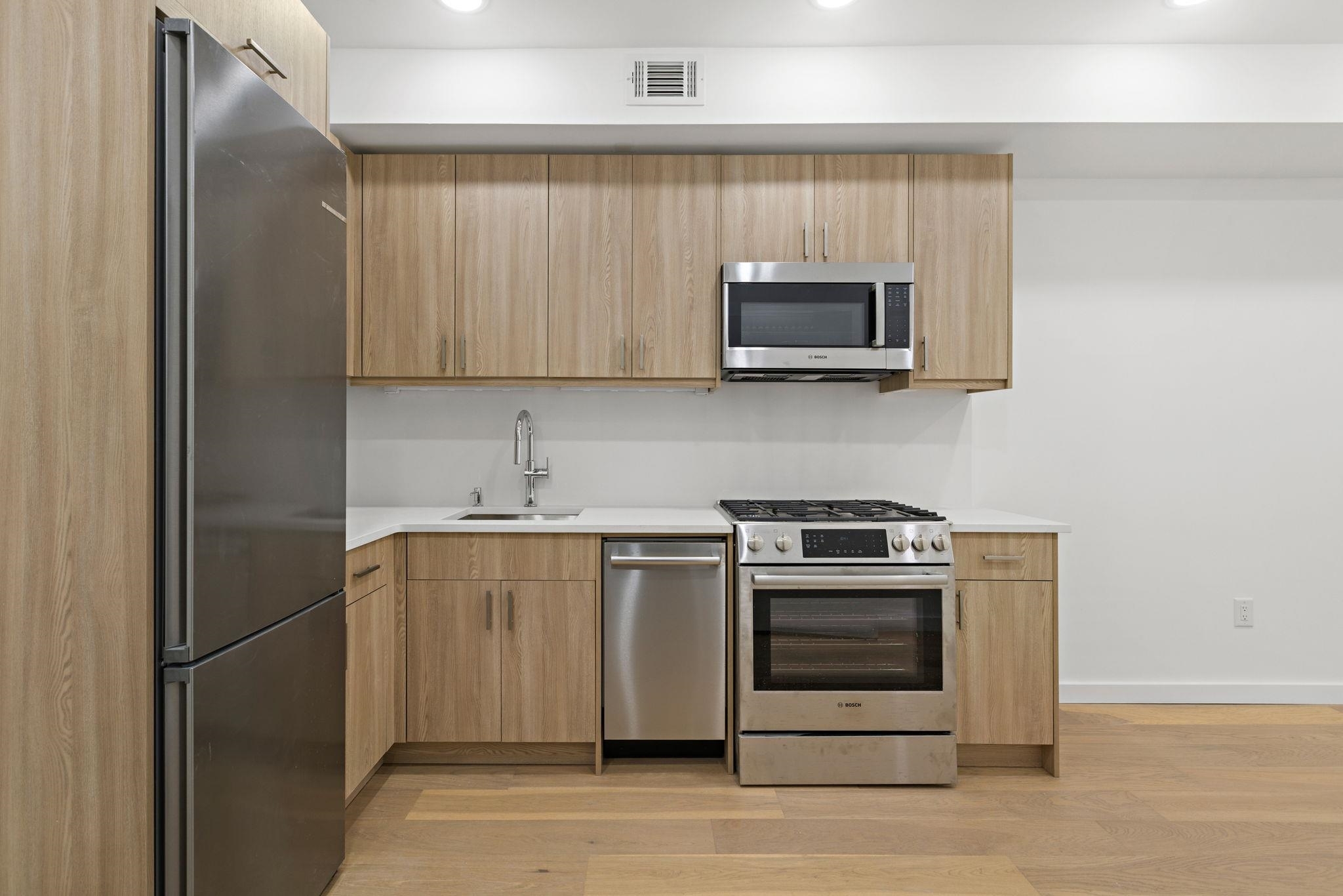 364 8th St 2R  Jc, Downtown NJ 07302 photo