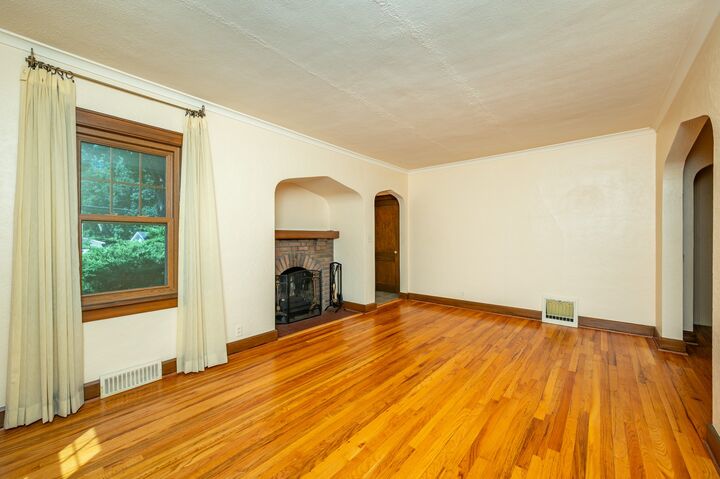 Property Photo:  3215 44th Street  IA 50310 