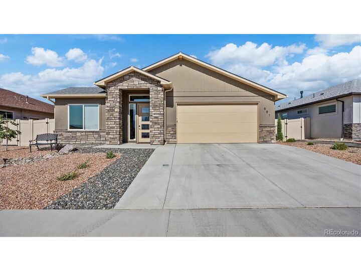 Property Photo:  681 Eadin Ln  CO 81504 