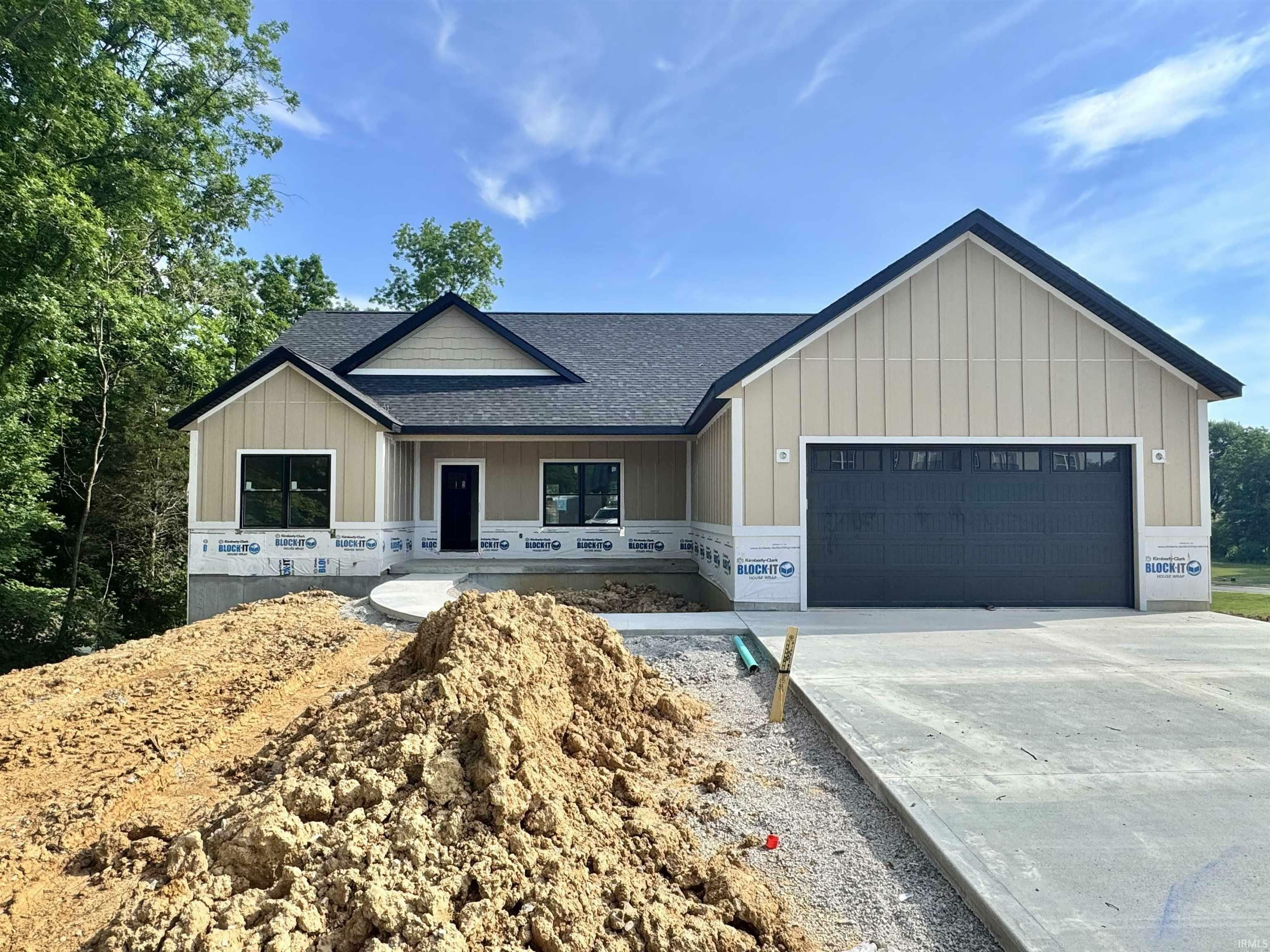 Property Photo: 3928 W Elana Court IN 47404