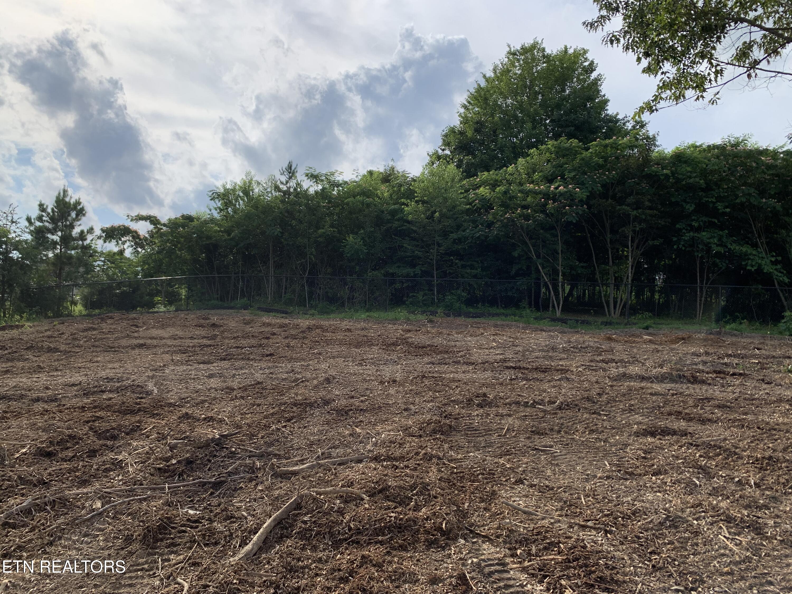Property Photo: 1635 Leconte Rd TN 37914