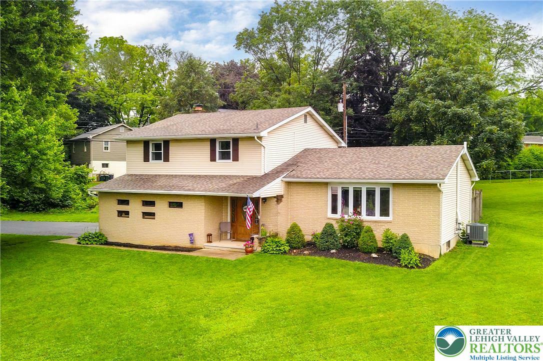 Property Photo: 4195 Angus Place PA 18104