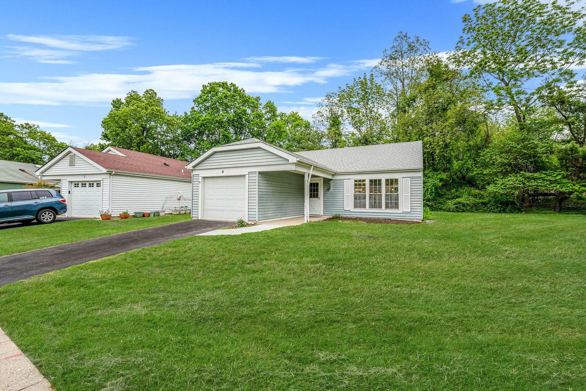 Property Photo: 6 Lamont Court NY 11961