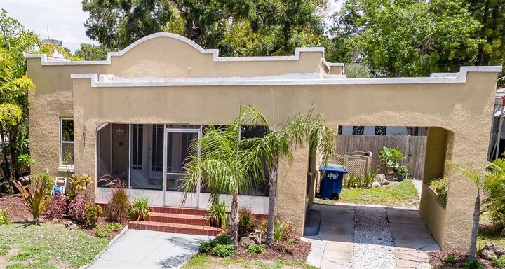 Property Photo:  3611 W Bay To Bay Boulevard  FL 33611 
