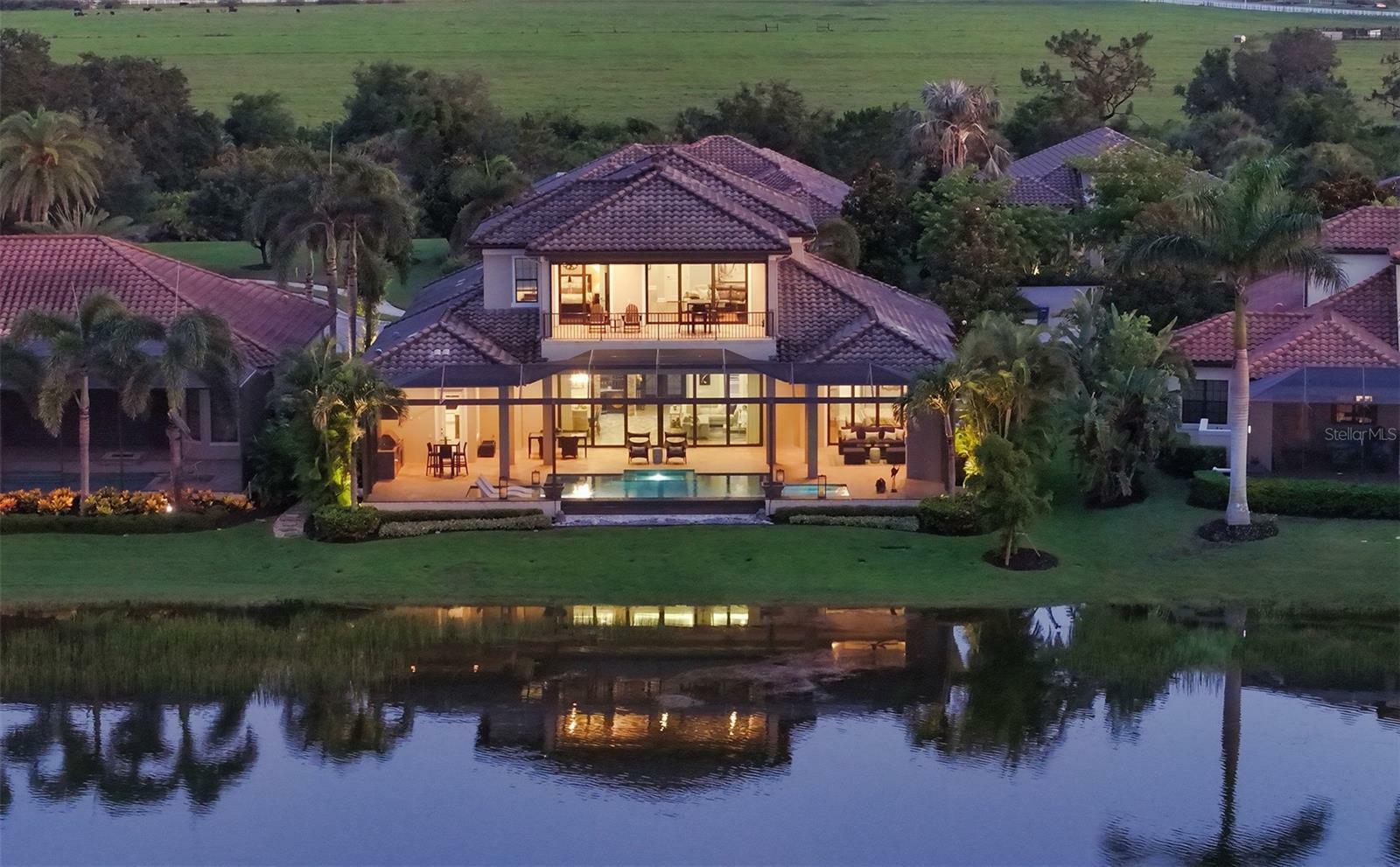 Property Photo: 7665 Haddington Cove FL 34202