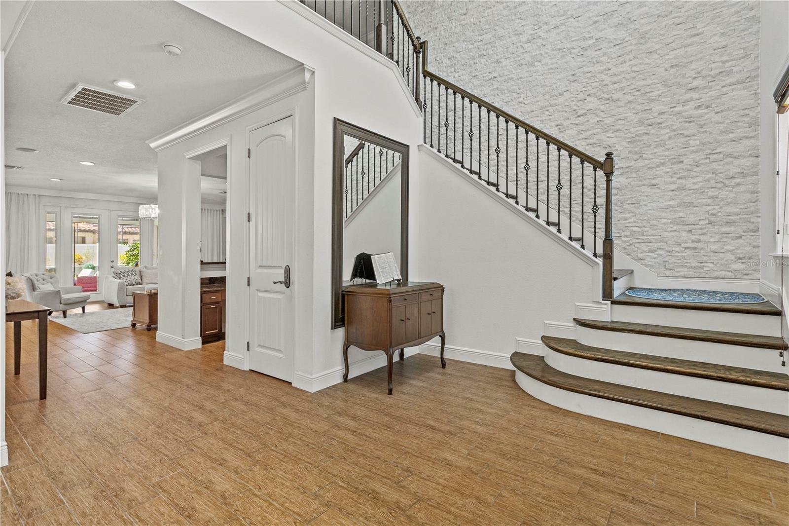 Property Photo: 8434 Chilton Drive FL 32836