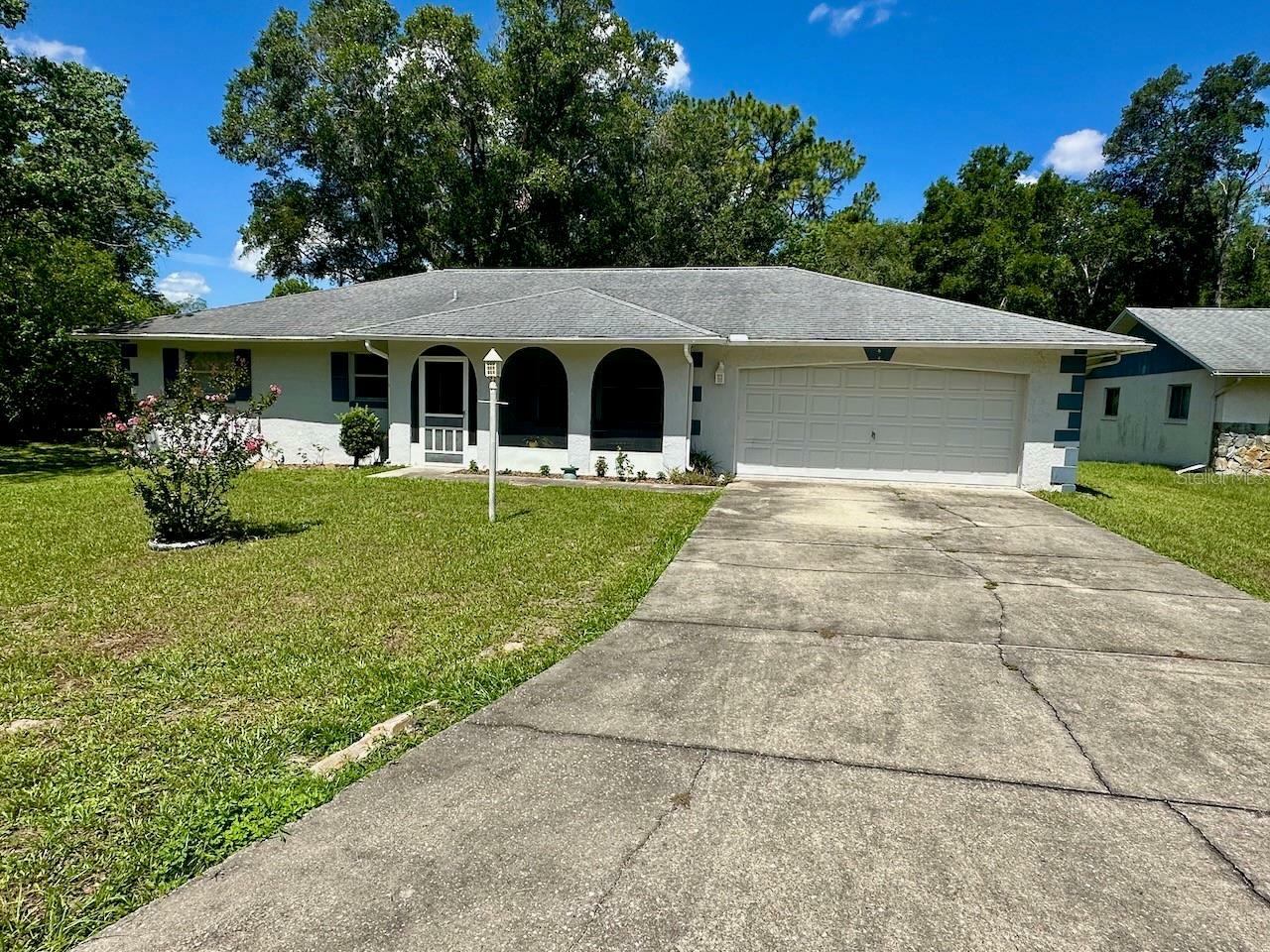 Property Photo: 3068 N Satinflower Point FL 34465