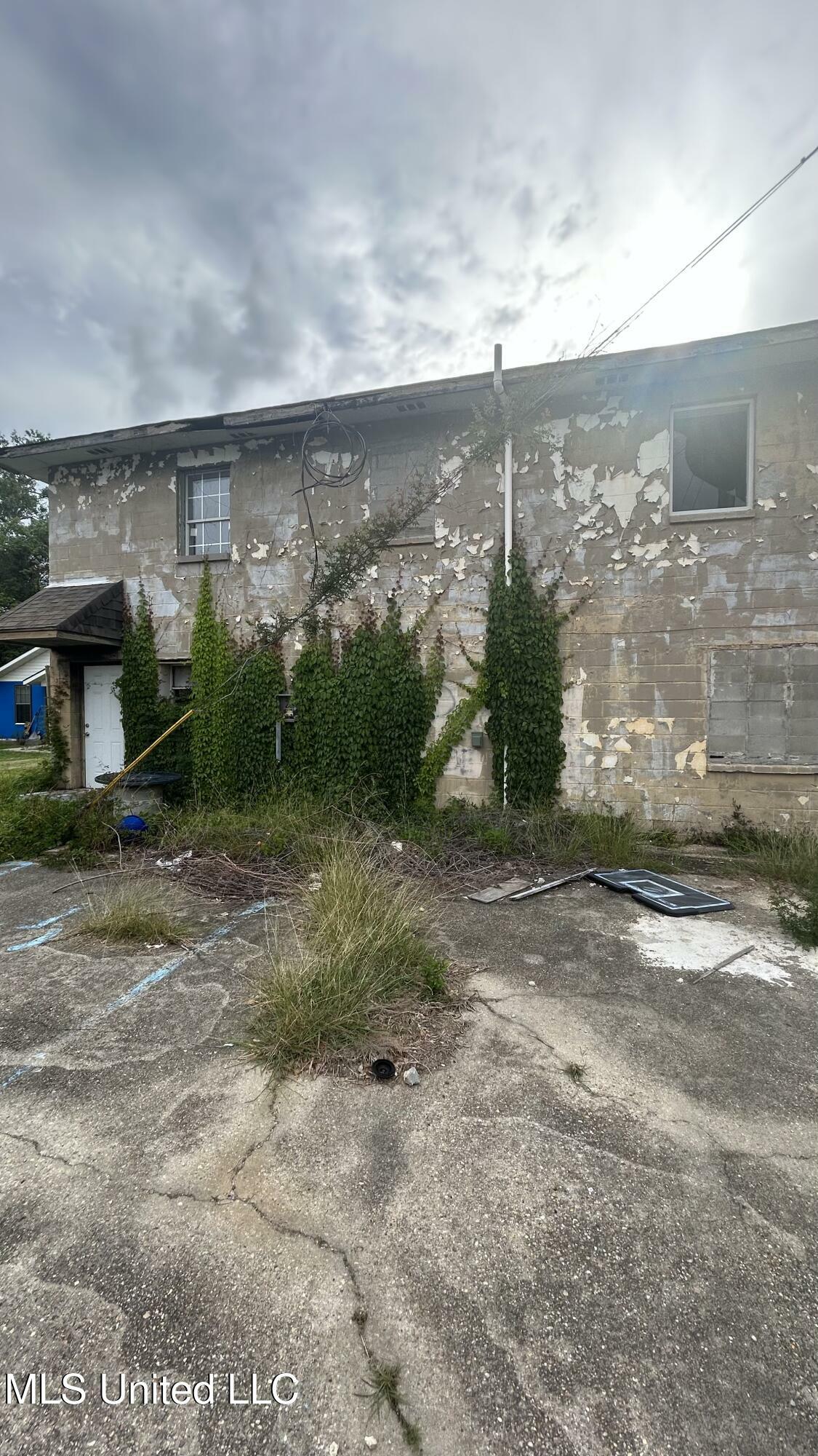 Property Photo: 3201 20th Street MS 39501