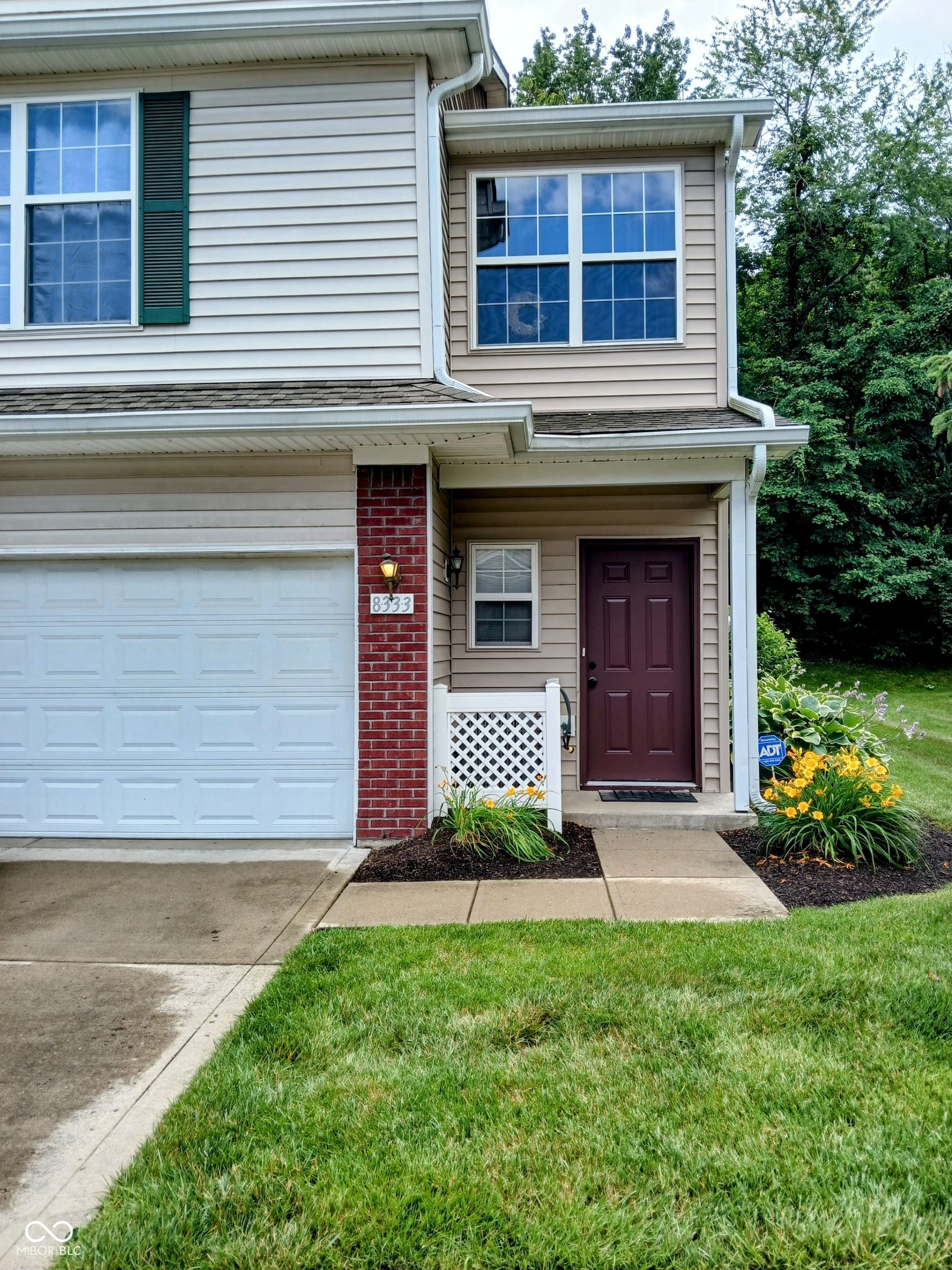 Property Photo: 8333 Pine Branch Lane IN 46234