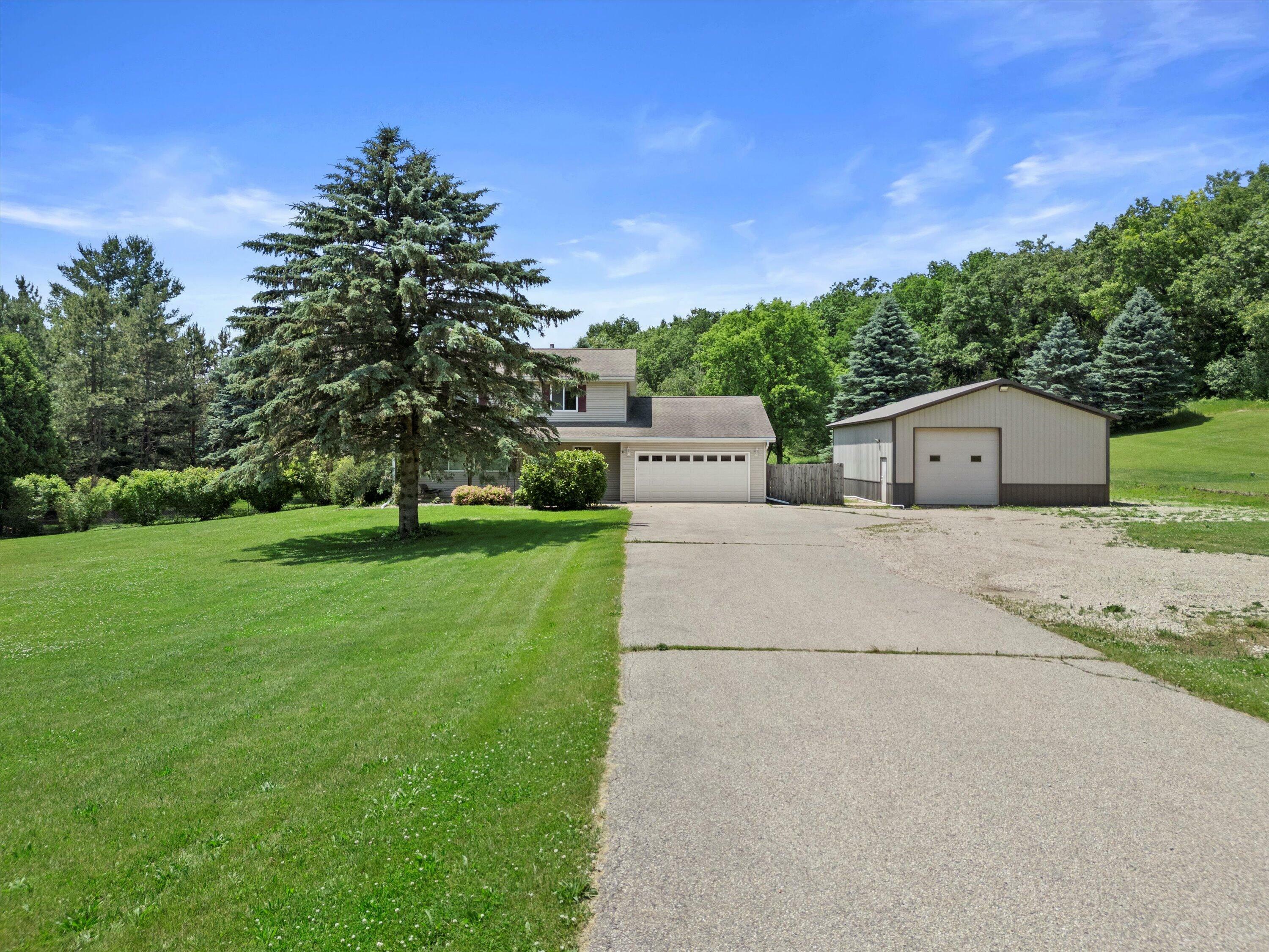 Property Photo:  N6249 Paradise Dr  WI 53105 