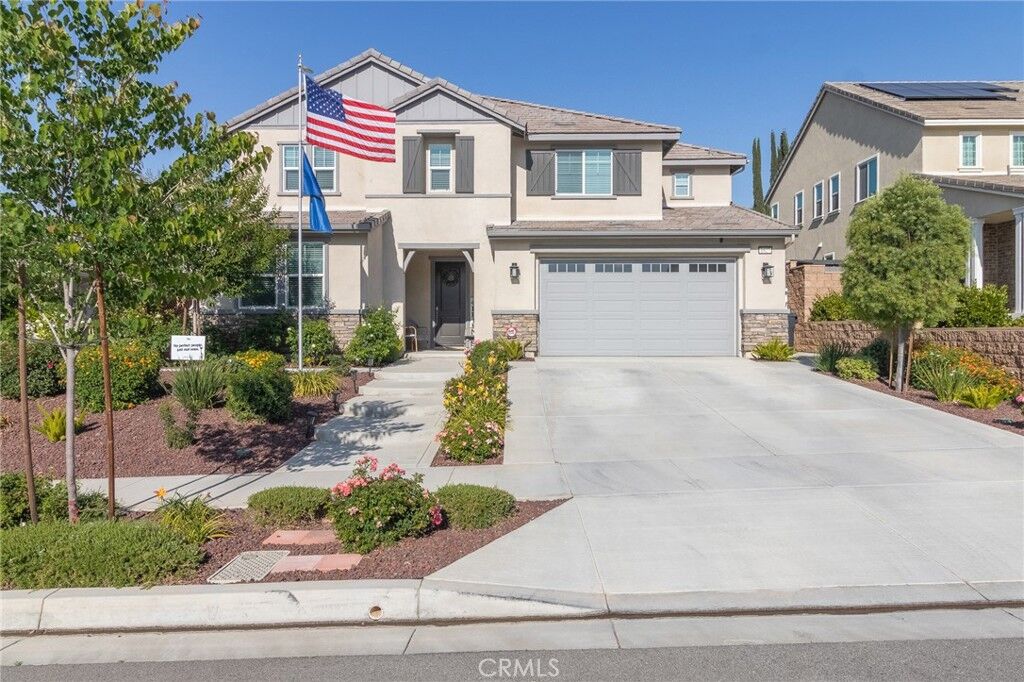 Property Photo: 1827 Montecito Lane CA 92374