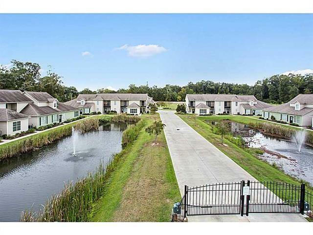 Property Photo: 43242 Creek Circle 203 LA 70403