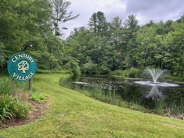Property Photo: 126 Winterwood Drive NH 03053