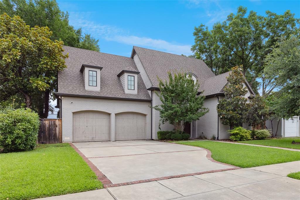 Property Photo: 2555 Waits Avenue TX 76109