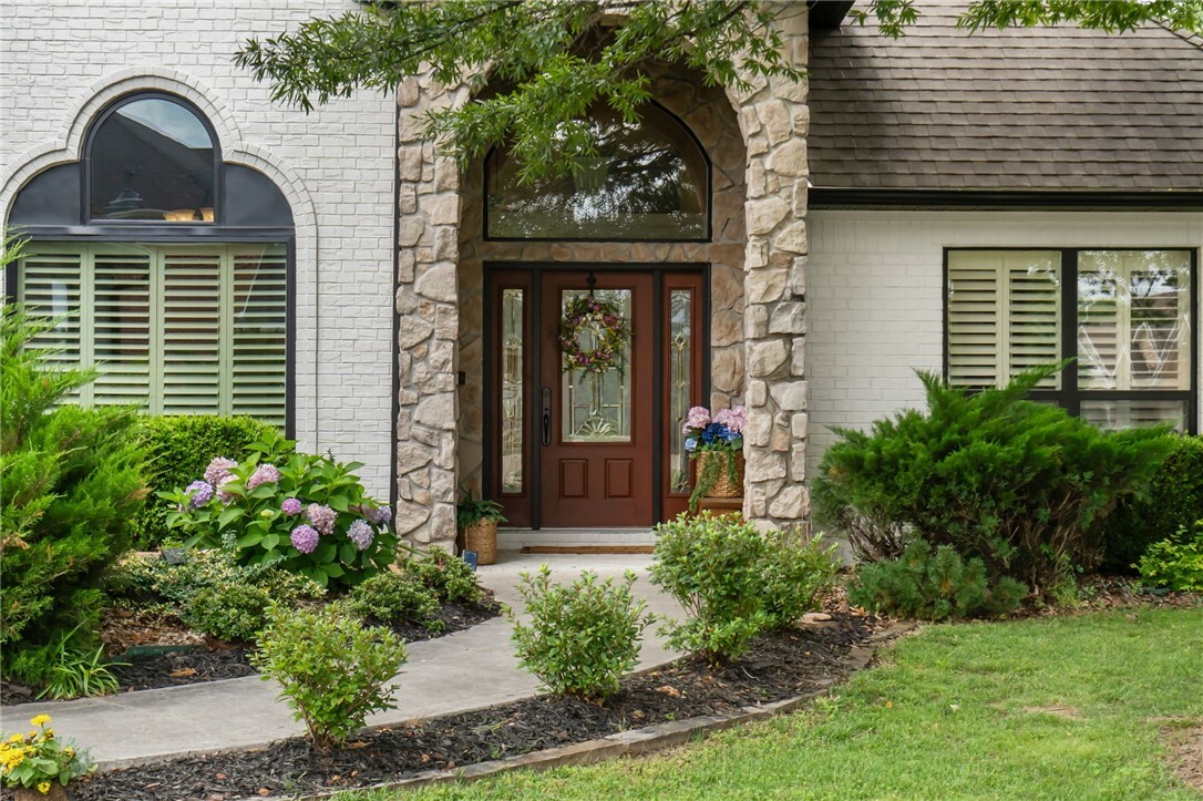 Property Photo: 5077 Strathmore Station Drive AR 72758