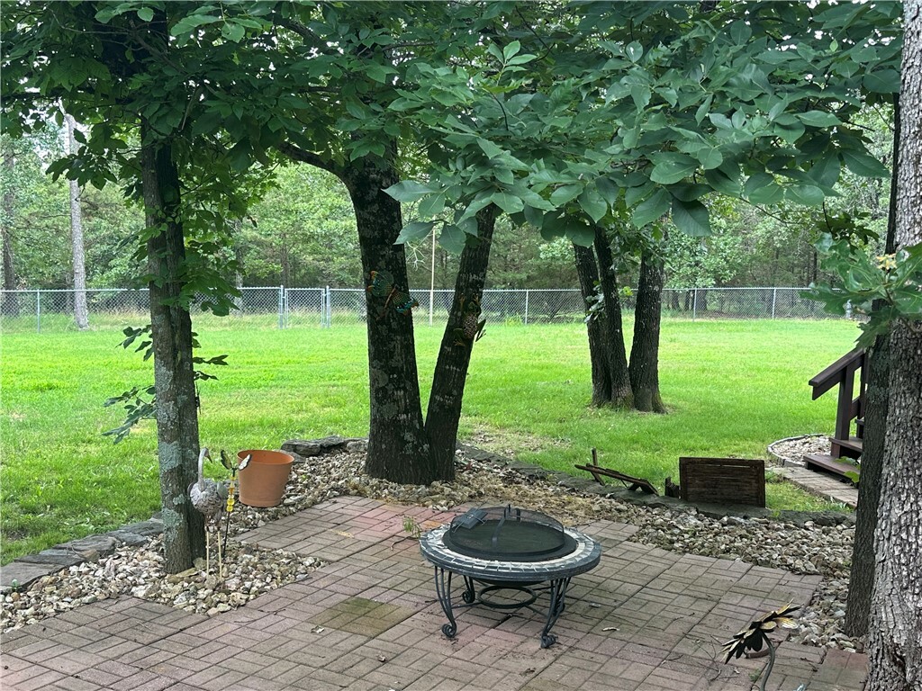Property Photo: 1574 County Road 207 (Onyx Cave Rd.) AR 72632