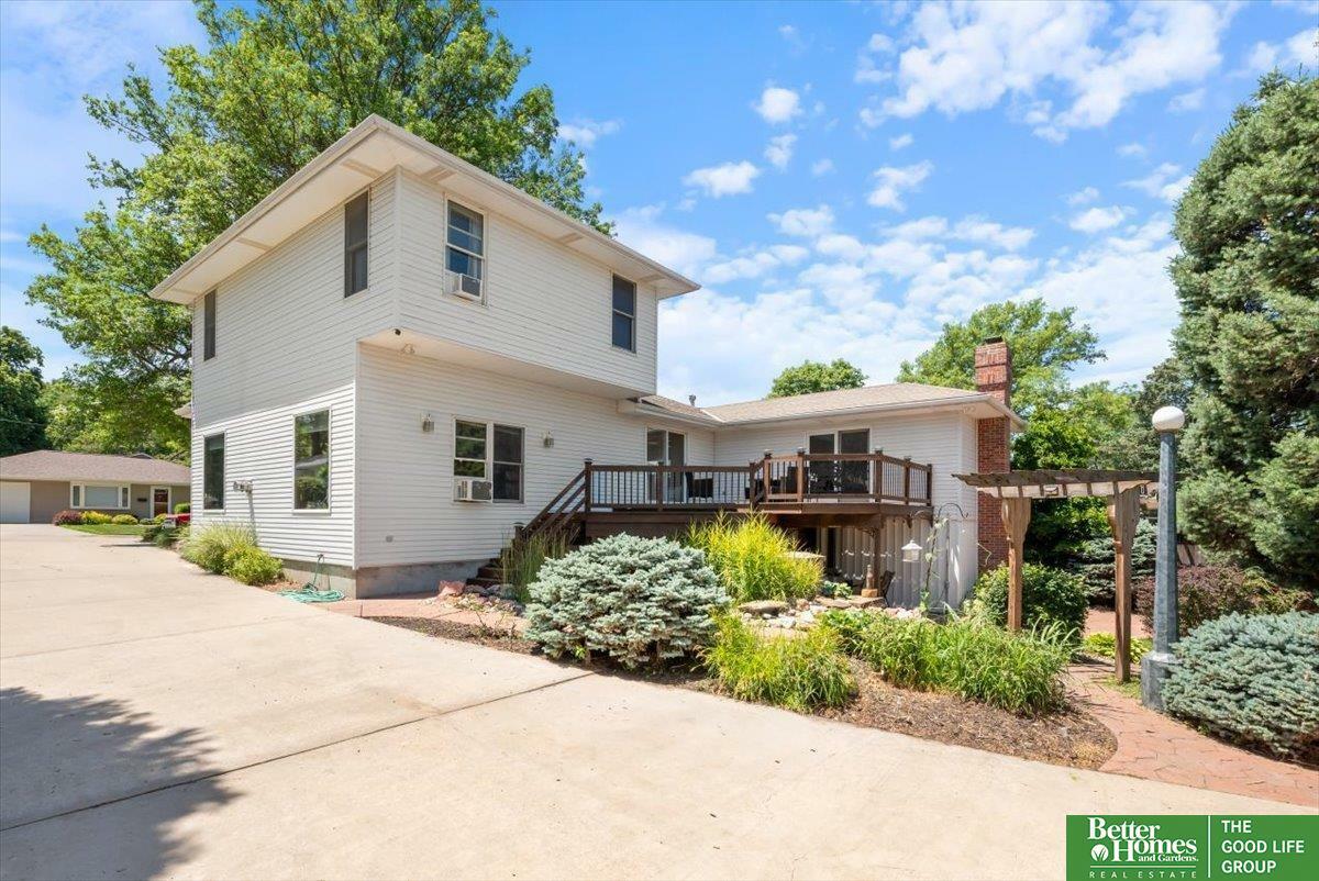 Property Photo: 754 10 Street NE 68446