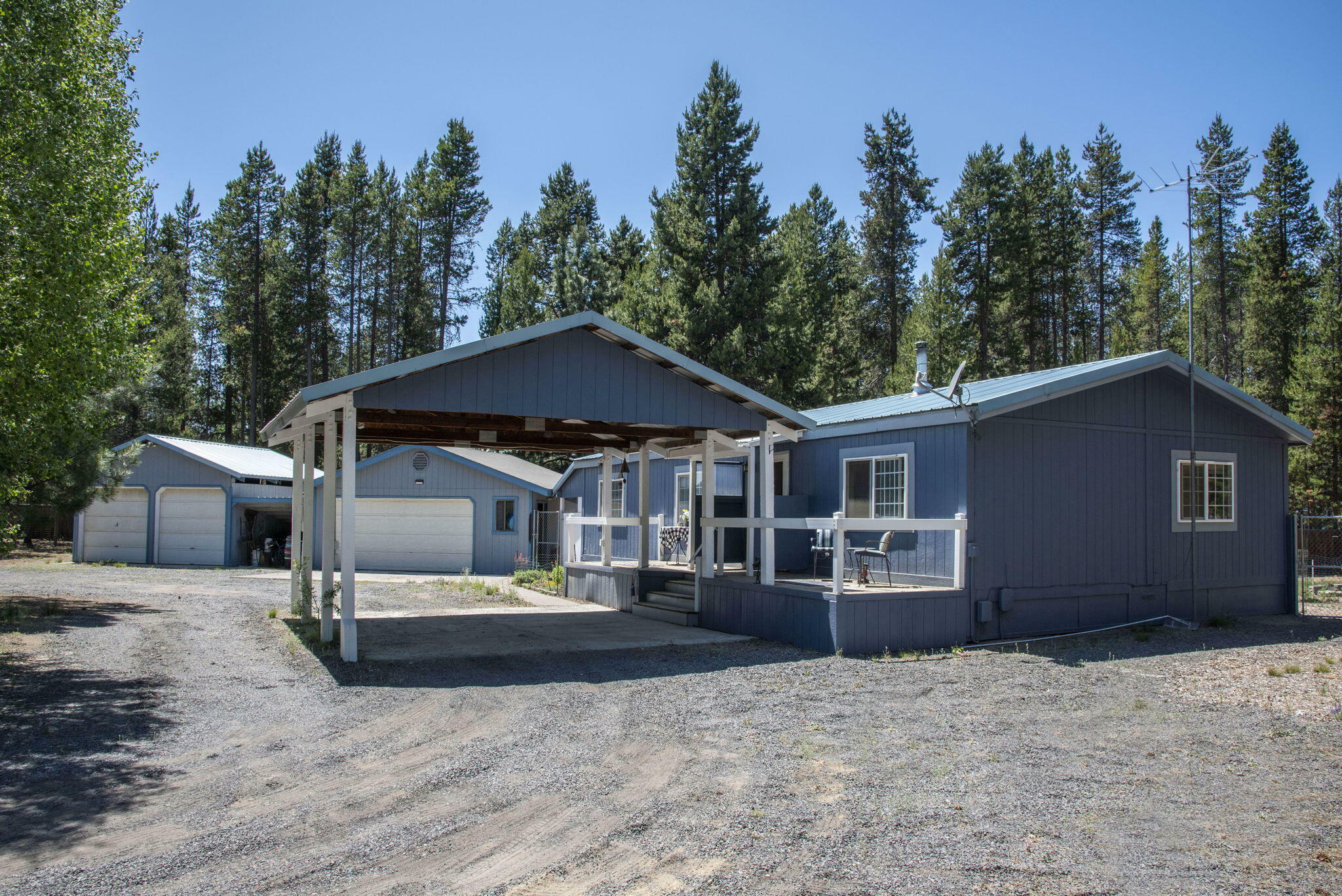 Property Photo: 16026 Twin Drive OR 97739