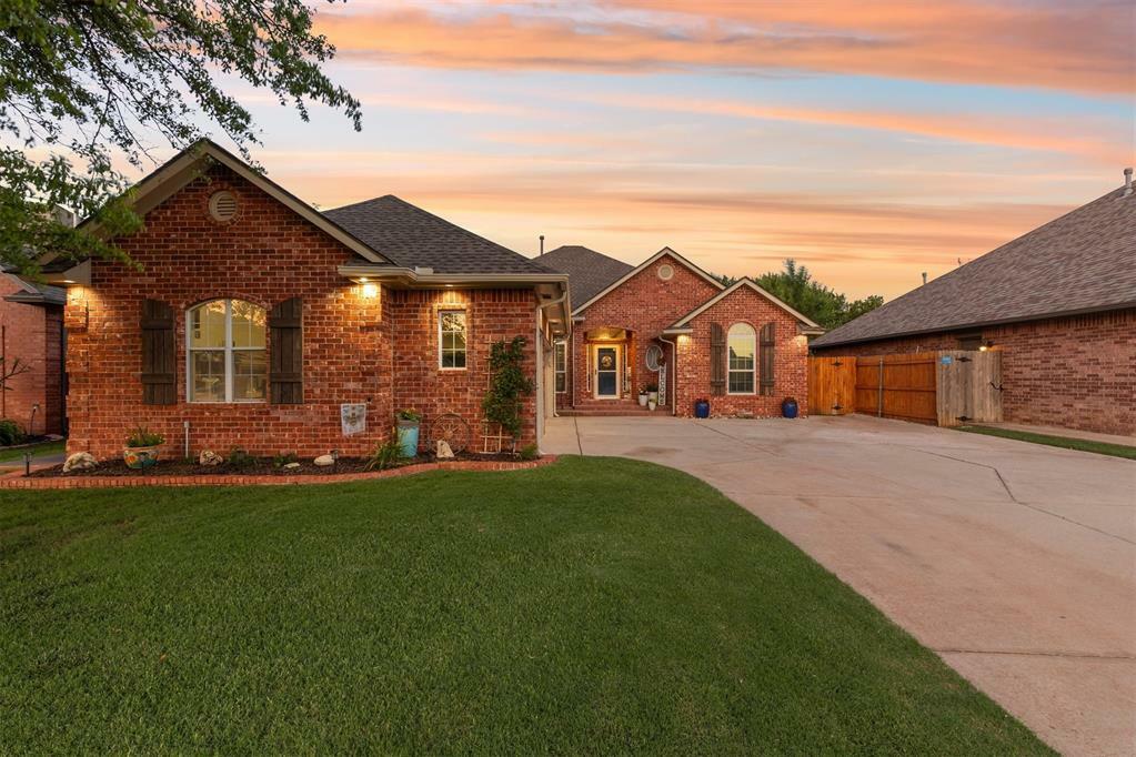 Property Photo: 17916 Vermejo Drive OK 73012