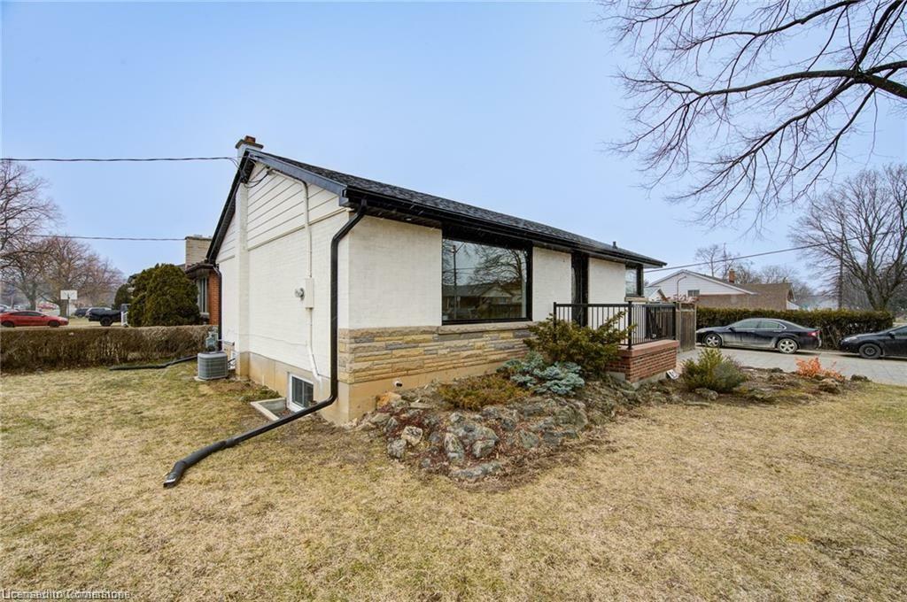 Photo de la propriété: 94 Gailmont Drive Upper ON L8K 4B6