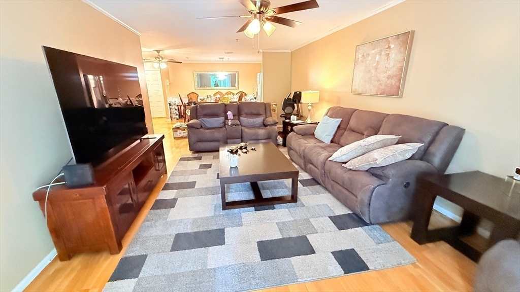 Property Photo:  13 Dallas Dr 308  MA 01826 