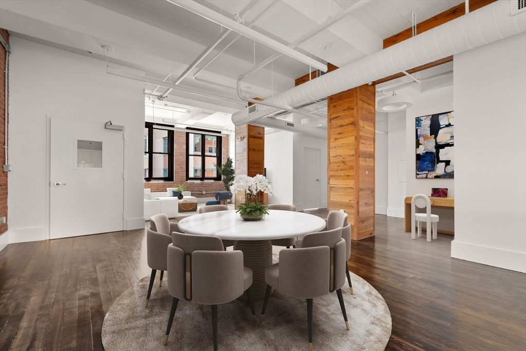 Property Photo:  190 High St. 5  MA 02110 
