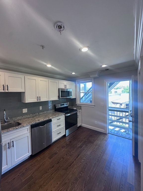 Property Photo:  39 W Walnut Park 2  MA 02119 