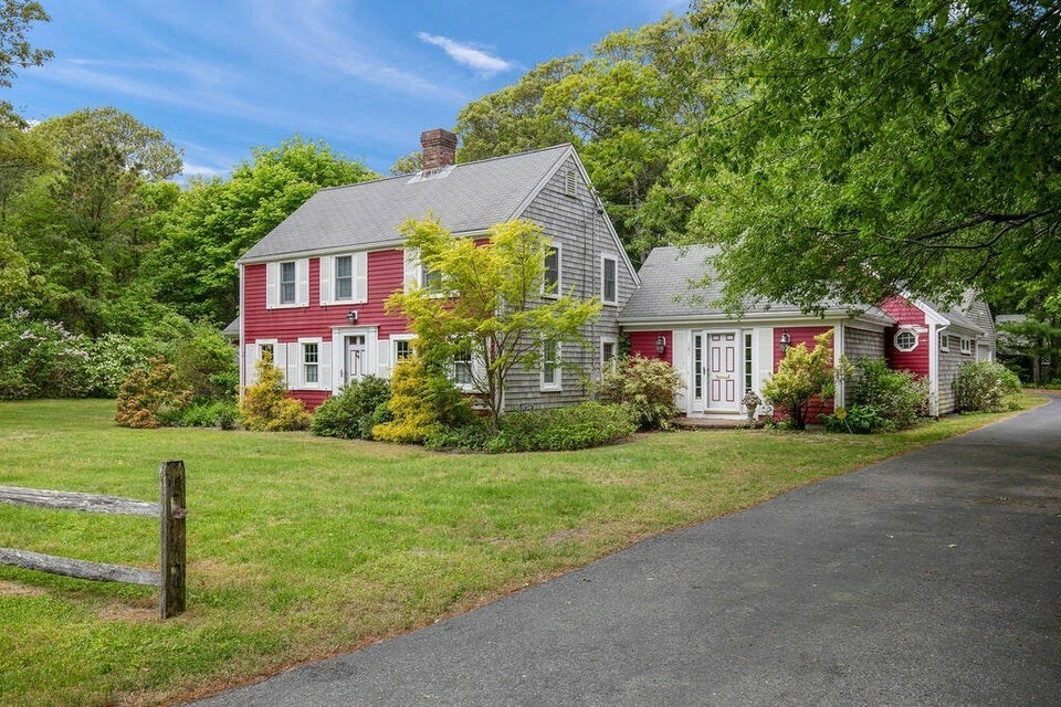 181 Pleasant St  Yarmouth MA 02664 photo
