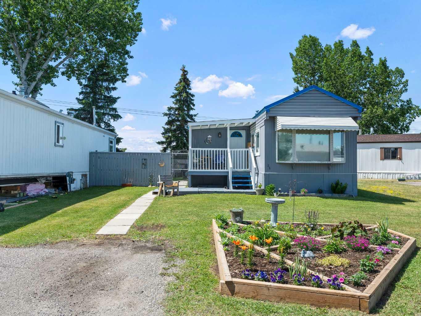 25 Homestead Way SE  High River AB T1V 1J7 photo