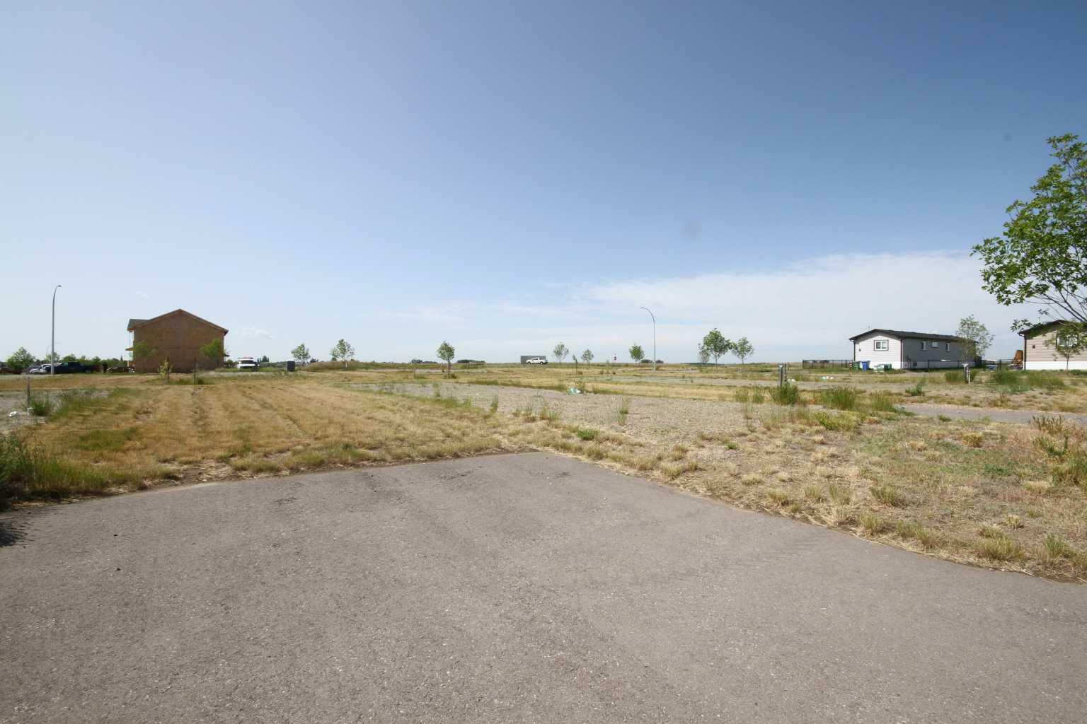 6 Meadows Way  Taber AB T1G 2A2 photo