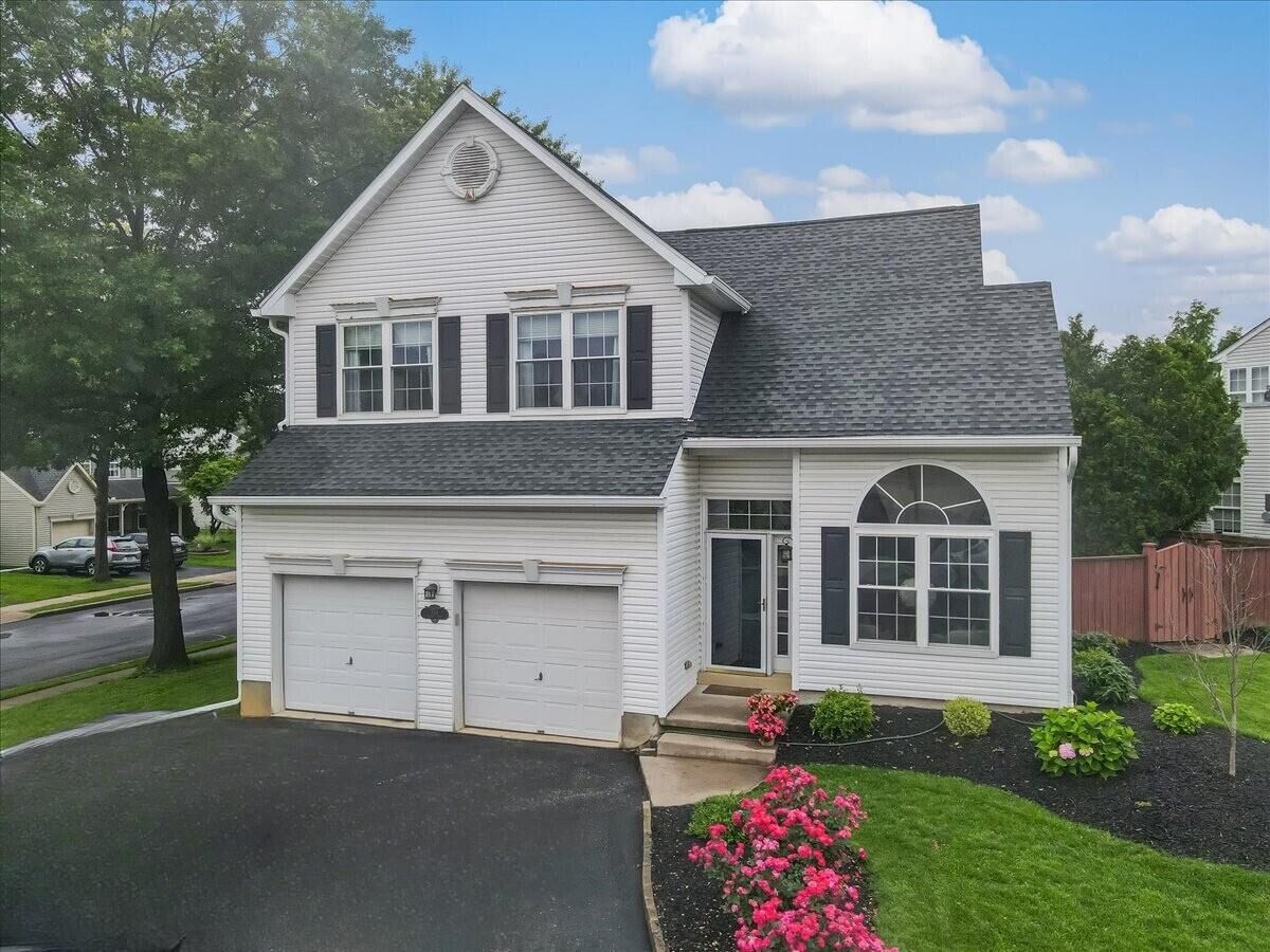 Property Photo: 358 Lenape Trail PA 18104