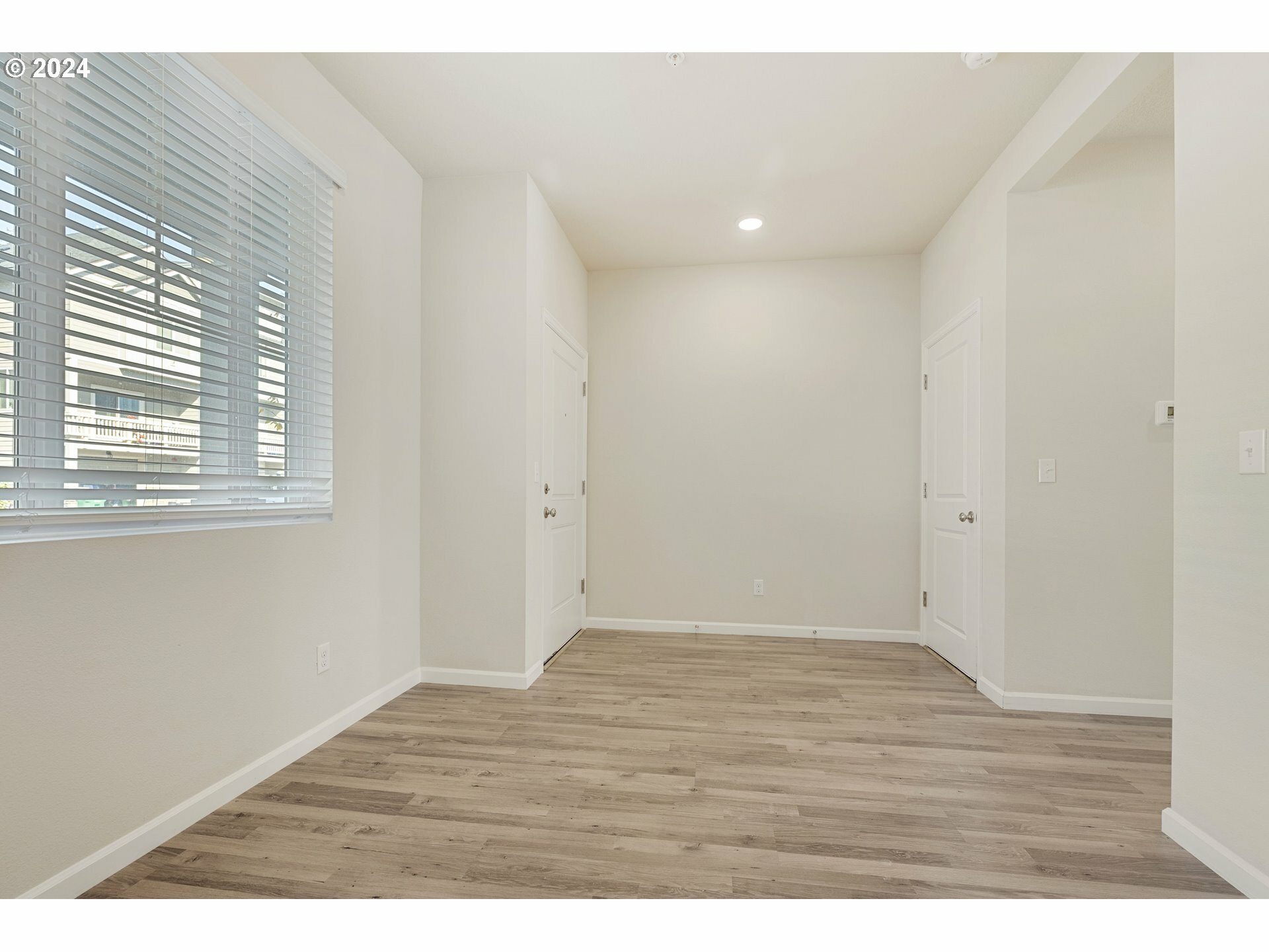 Property Photo: 15570 NW Snowbush Ln OR 97229